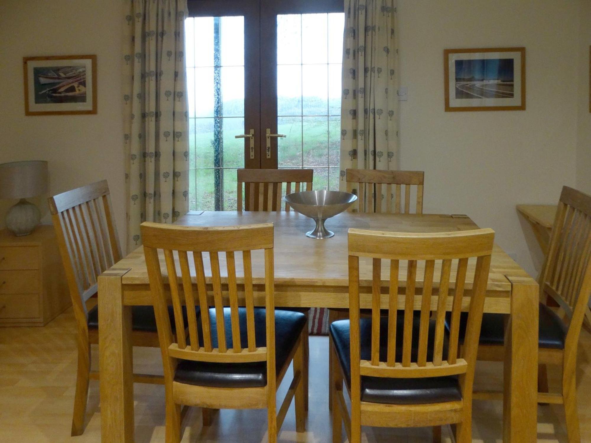 Scobach Lodge Turriff Екстериор снимка