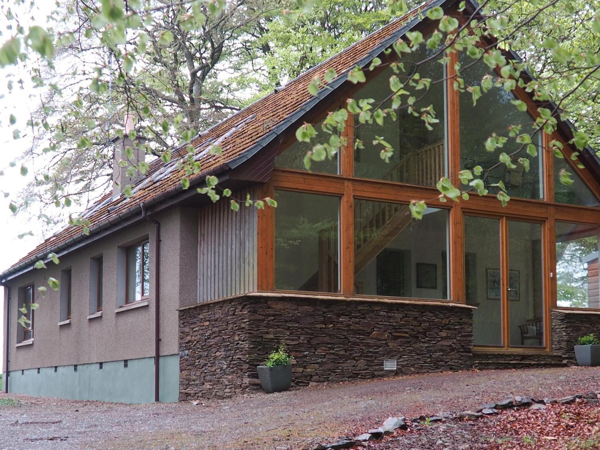 Scobach Lodge Turriff Екстериор снимка